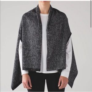 Lululemon • Vinyasa Wrap / Scarf Black * Like New